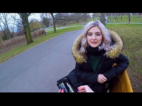 ❤️ Už pinigus nuryja karštą nepažįstamojo spermą - blowjob in the park by Eva Elfie Anal video prie mūsų lt.sexindrag.ru ️❤